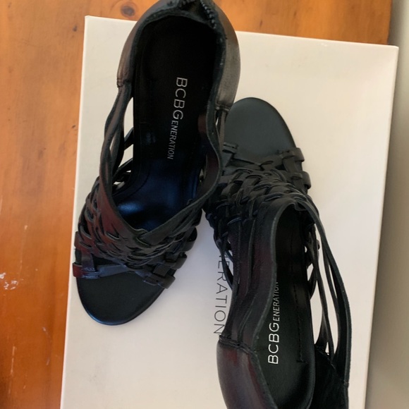BCBGeneration Black pumps 6 - Picture 4 of 6
